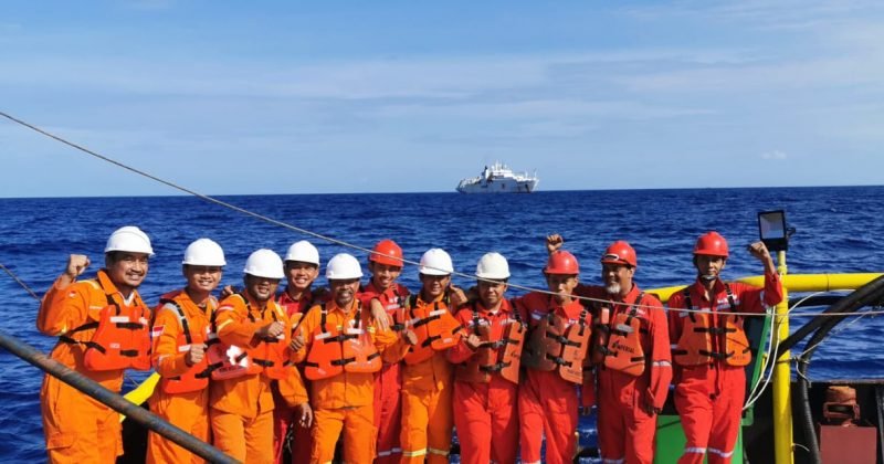 Support Personel For Cable Lay Positioning Service In Makasar Strait